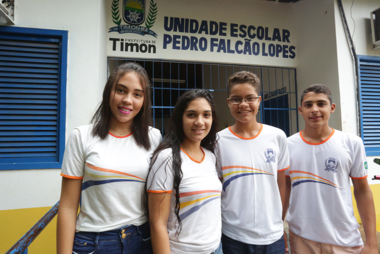 Alunos aprovados em diversos institutos