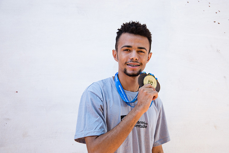 Marcos Vinícius, 17 anos, aluno do Projeto Atletas de Futuro, acumula vários títulos