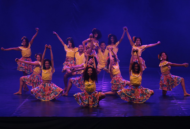 Cia Dança Beija flor