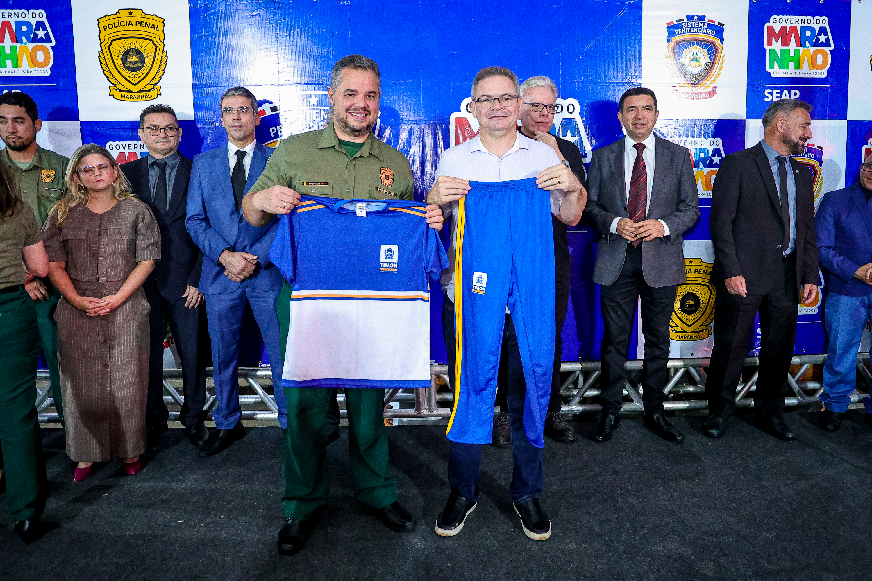 Prefeitura de Timon assina convênio com Governo do Estado para fabricação de fardamento pelas internas do sistema penitenciário