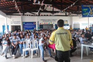 Prefeitura de Timon realiza palestra educativa sobre trânsito na EMEF Pedro Falcão Lopes