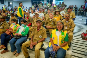 Prefeitura de Timon entrega novos fardamentos a Agentes Comunitários de Saúde e de Combate às Endemias