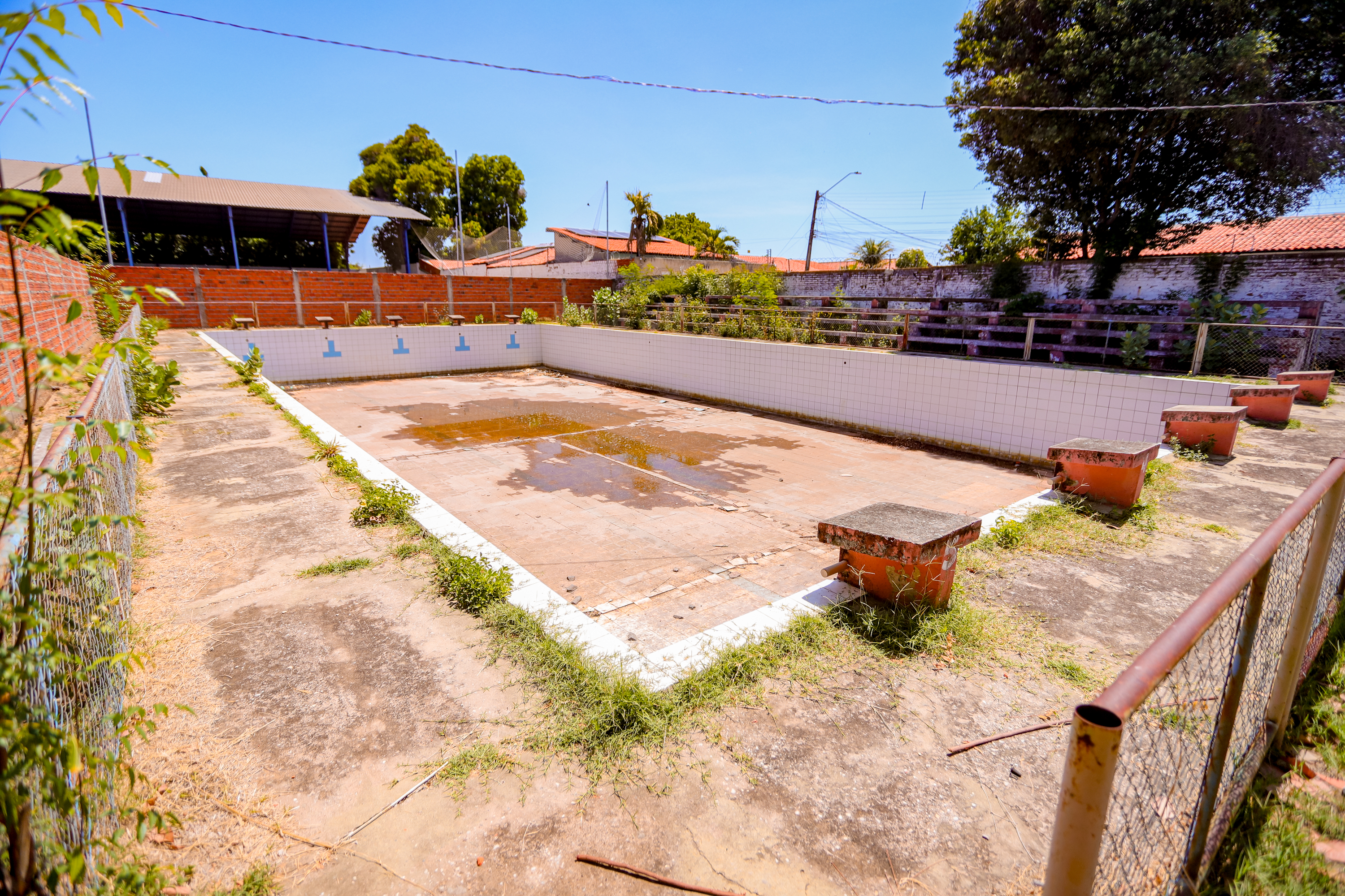 Prefeitura de Timon e Ministério do Esporte assinam ordem de serviço para reforma da piscina semiolímpica do Complexo Miguel Lima