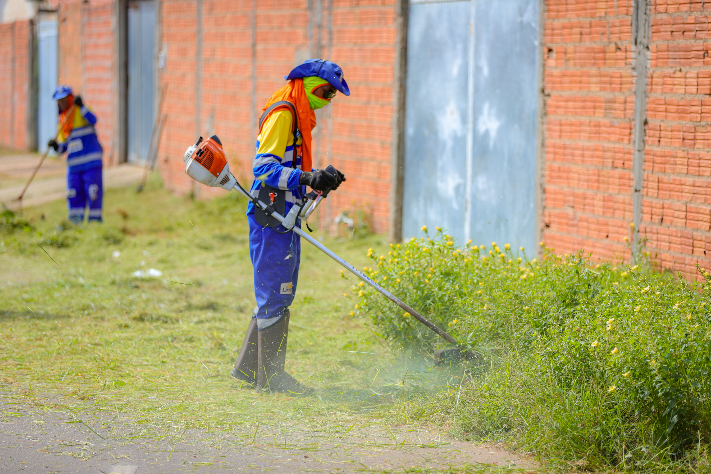 Programa Cidade Limpa intensifica ações de limpeza urbana em bairros de Timon