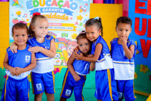 Prefeitura de Timon inicia entrega de fardamentos escolares na rede municipal