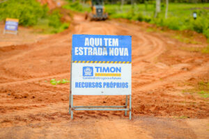 Prefeitura de Timon intensifica recuperação de estradas vicinais na zona rural