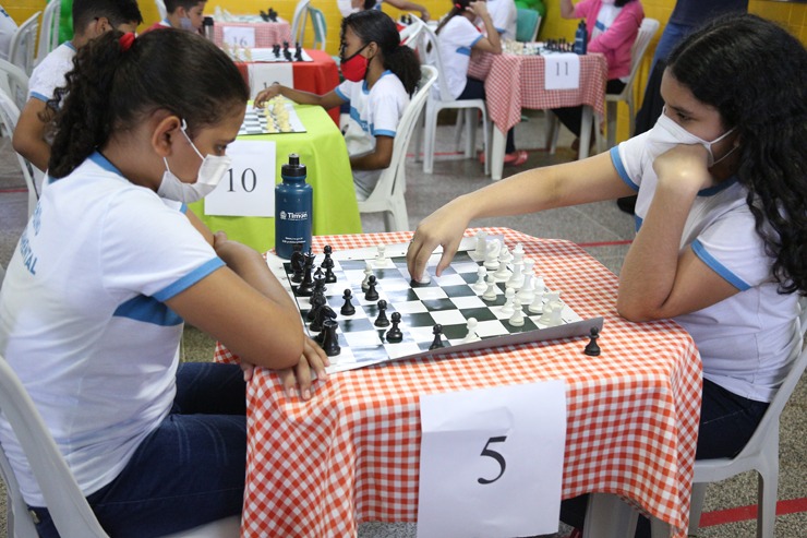 Campeonato de xadrez cativa estudantes da Emef Neusa Nunes Gonçalves –  Prefeitura de Vitória