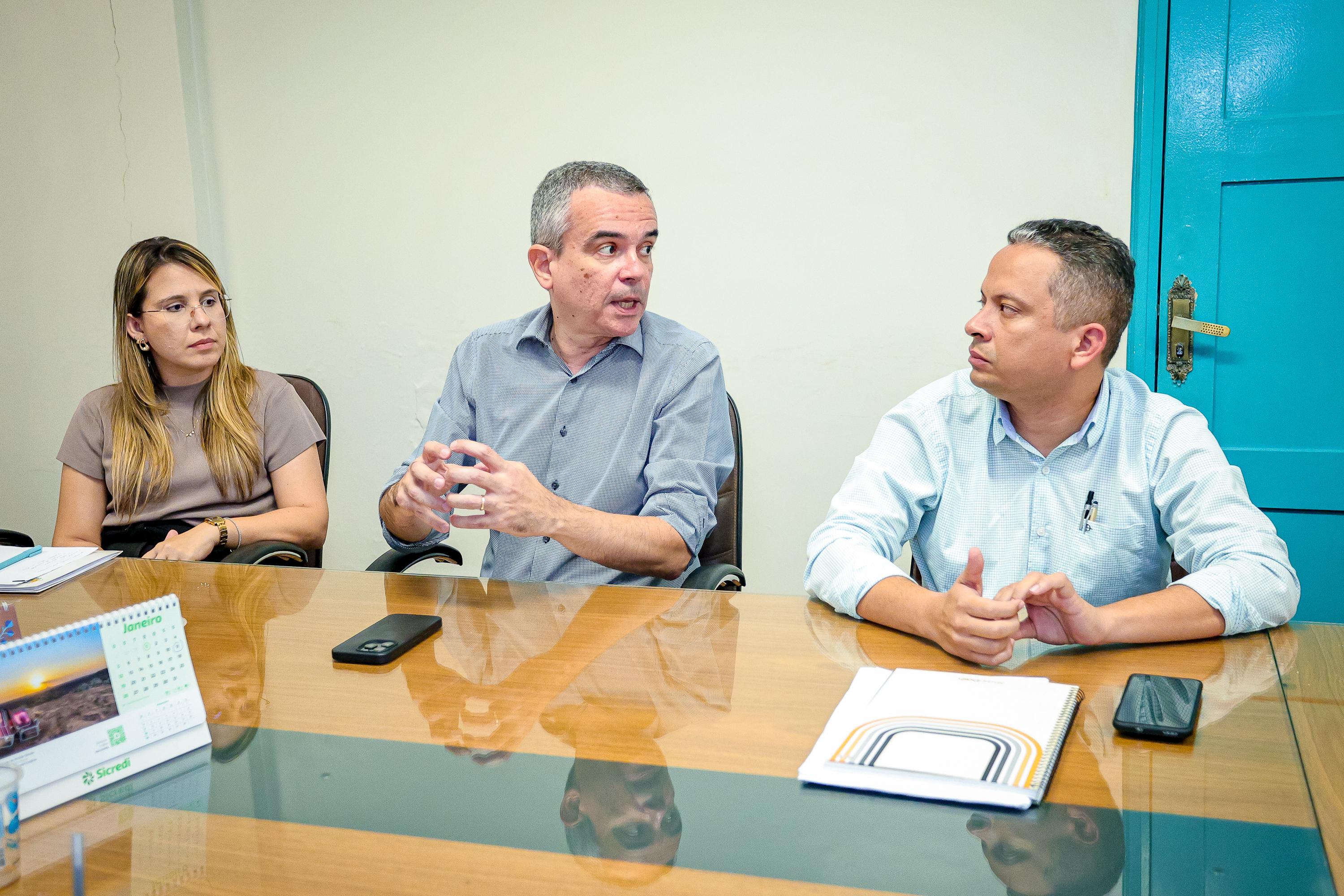 Secretários discutem implantação do Orçamento Participativo Digital em Timon