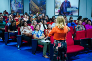 Secretaria de Educação realiza formação para aprimorar gestão escolar