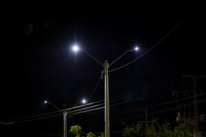 Residencial Novo Tempo recebe iluminação de LED e moradores comemoram